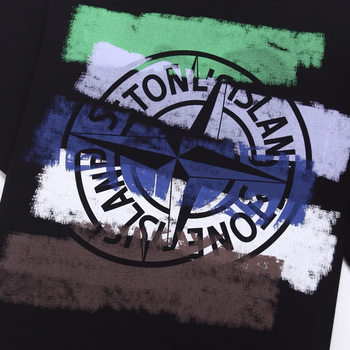 W675#P110💰 [Stone lsland/Stone Island summer new Rome, Milan, Florence city limited version printed pattern short-sleeved T-shirt] ⚠️[Original creation, high control of details] - Made of 260 grams of combed cotton, 32 count double yarn, soft and comfortable to the touch, sweat-absorbent and breathable. - Simple basic and versatile style, original single quality, the first choice for couples. - Made by a large factory, four needles and five threads on the shoulder, neat routing, high quality workmanship. -Same style for men and women, very versatile, one piece for everyone, details are clearly visible. Color: Black White Size: M L